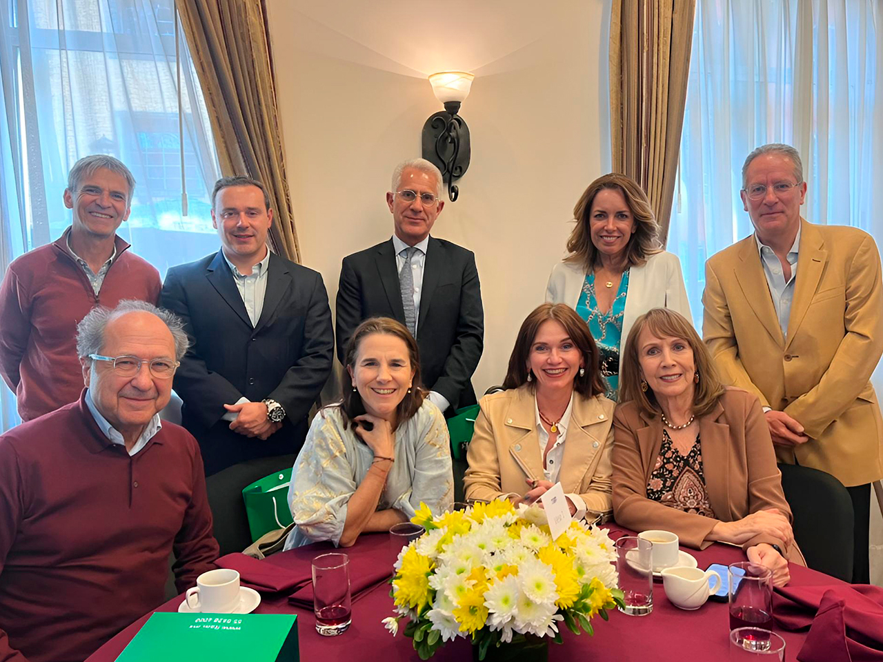 Roberto Morán, Mauricio Forzán, Alejandro Hernández, Alejandra Peralta, Miguel Limon, José Terán, Blanca Juana Gómez, Alejandra Marroquín y Sylvia Sánchez